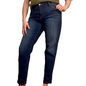 Time And Tru Dark Wash Blue Denim Jeans Straight Leg Size 10 Regular